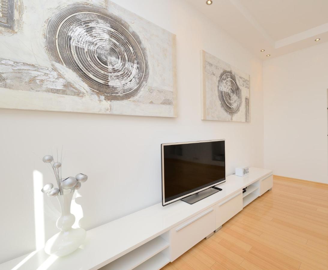Eden Penthouse Apartman *